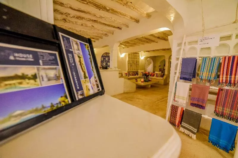 هتل Msambweni Beach House And Private Villas