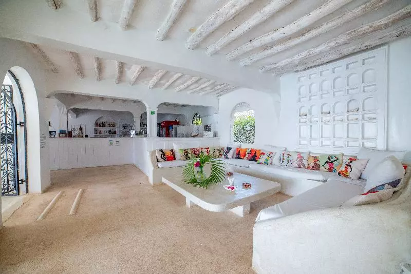 هتل Msambweni Beach House And Private Villas