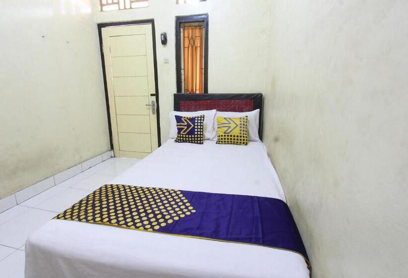 בית מלון כפרי Oyo Life 93260 Bale Kosan