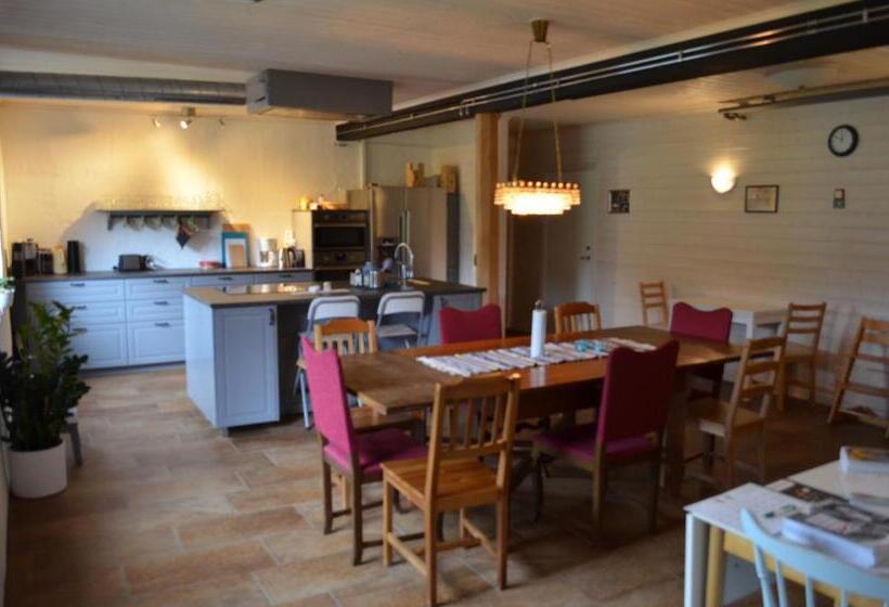 בית מלון כפרי Pensionat Sågknorren