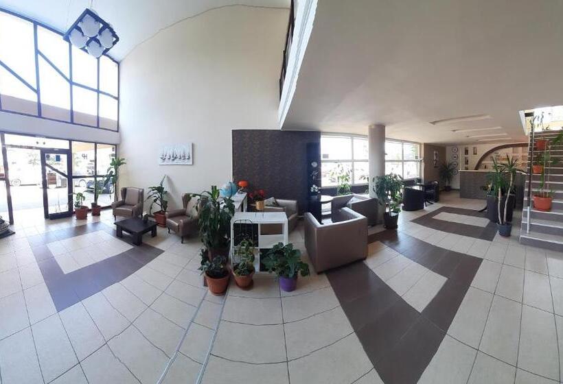 בית מלון כפרי Pescarus