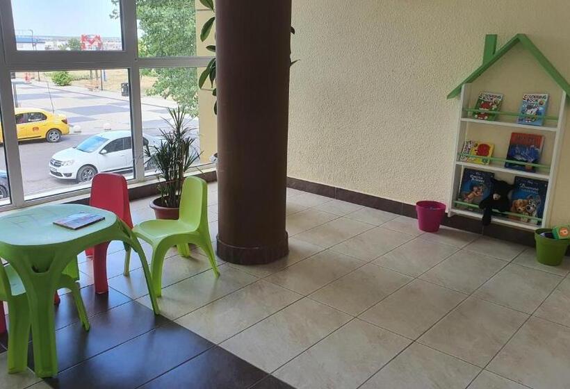 בית מלון כפרי Pescarus