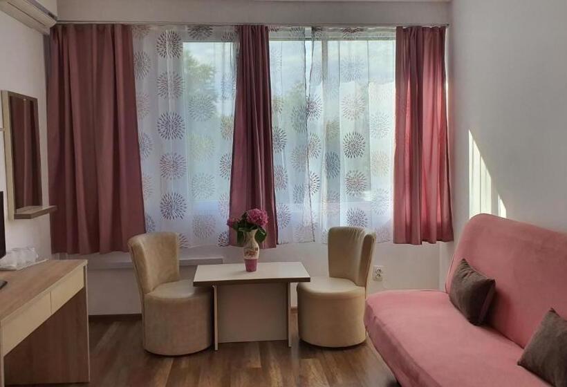 בית מלון כפרי Pescarus