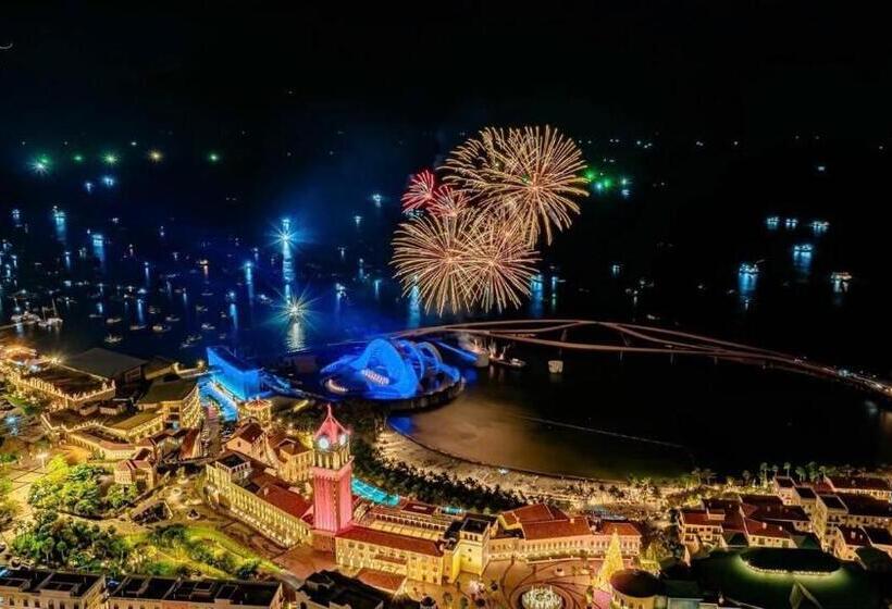 Lyn Hotel Phú Quốc