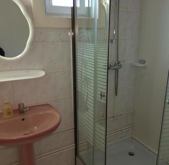 بنسيون Casa Adriana