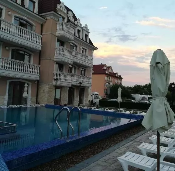 پانسیون Guest House Aristokrat