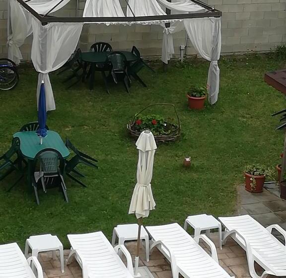 پانسیون Guest House Aristokrat