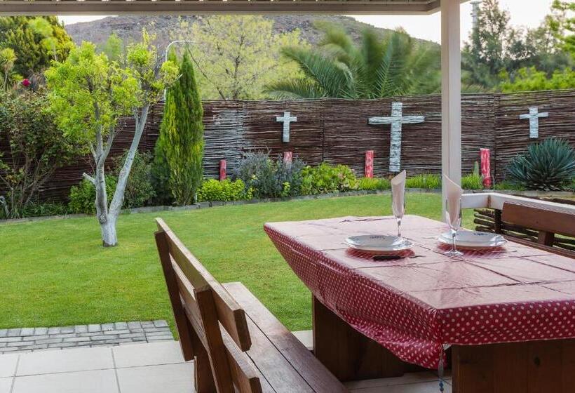 펜션 Karoo Fountain Luxury Guesthouse