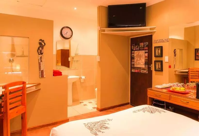 ペンション Karoo Fountain Luxury Guesthouse
