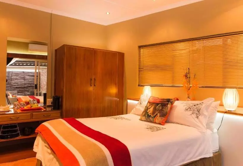 ペンション Karoo Fountain Luxury Guesthouse