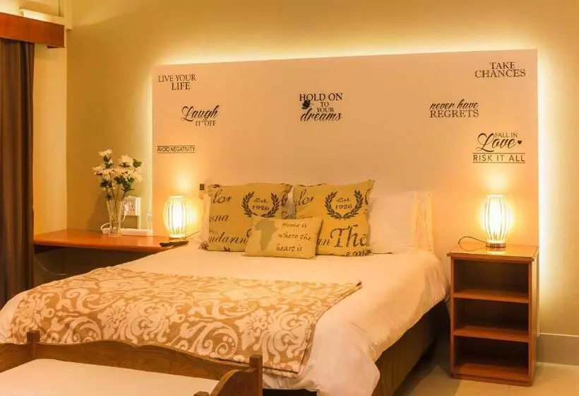 ペンション Karoo Fountain Luxury Guesthouse