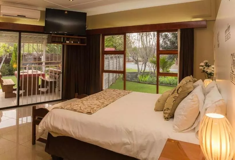 ペンション Karoo Fountain Luxury Guesthouse