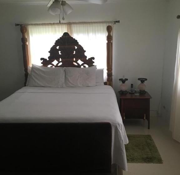 پانسیون Treaysures