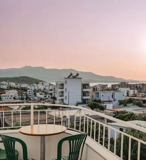 ペンション Villa Ylli Ksamil