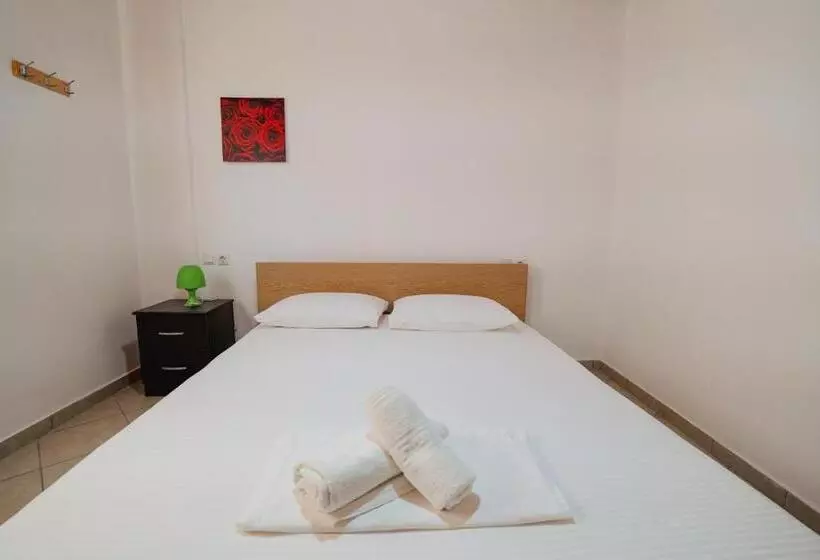 ペンション Villa Ylli Ksamil