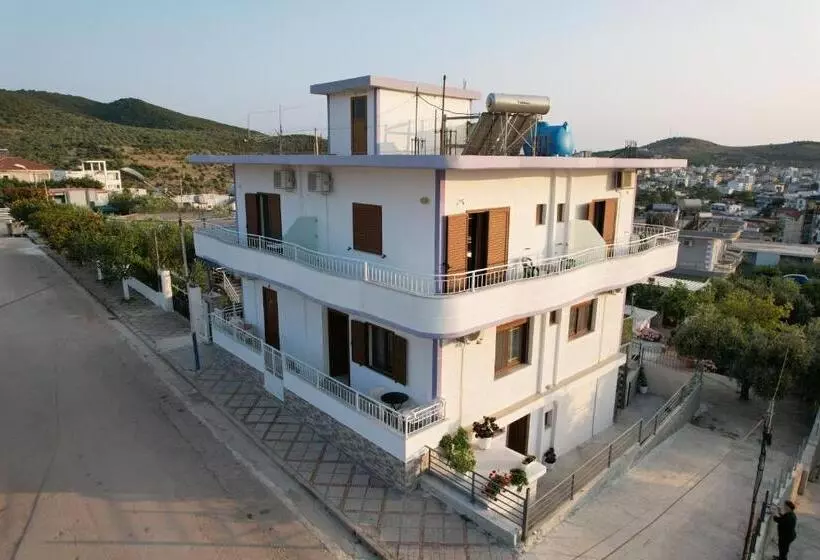 ペンション Villa Ylli Ksamil