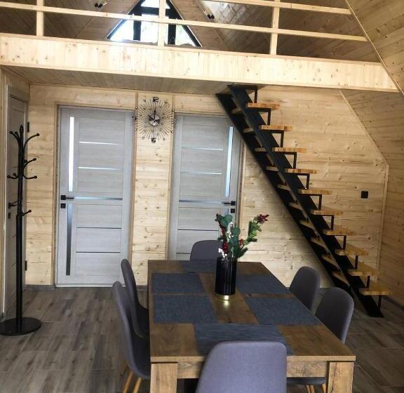 פנסיון Zustrizh U Leva