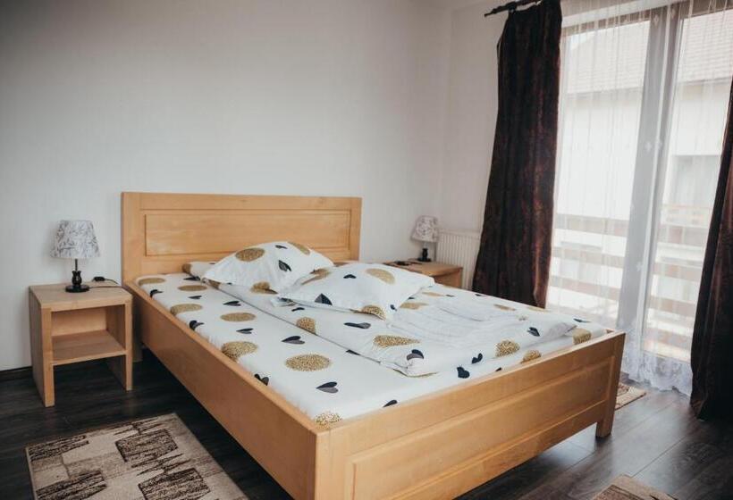 Pensiunea Paradisul Naturii