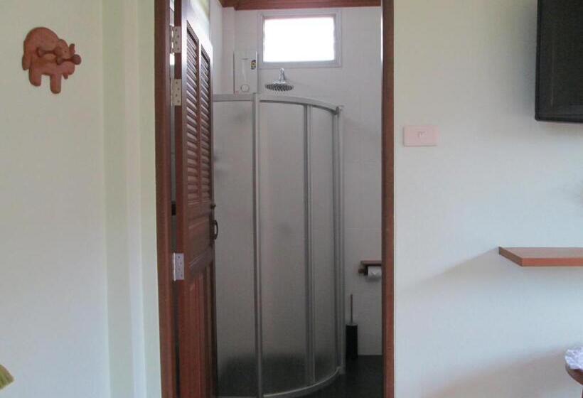 استراحتگاه Asiana House