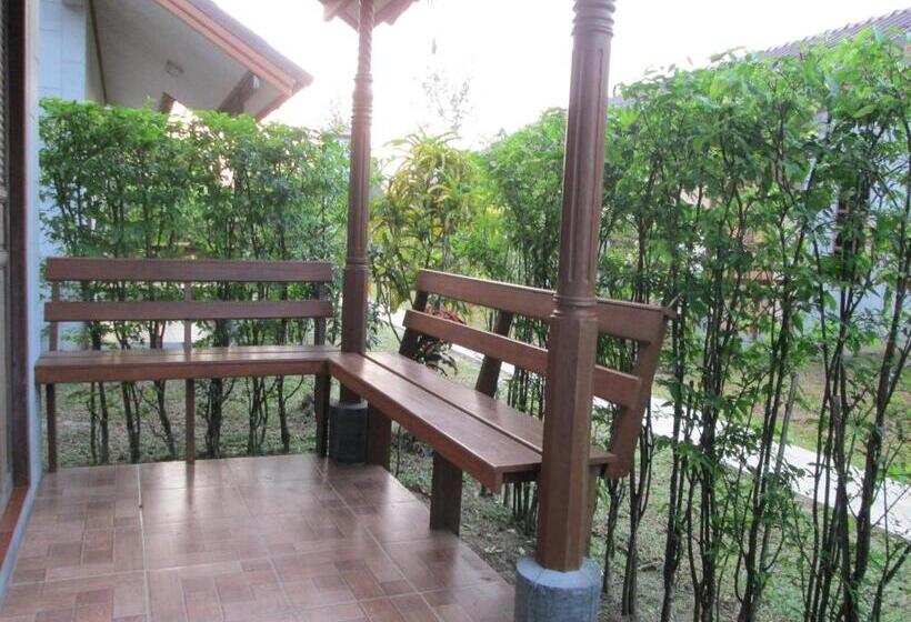 استراحتگاه Asiana House