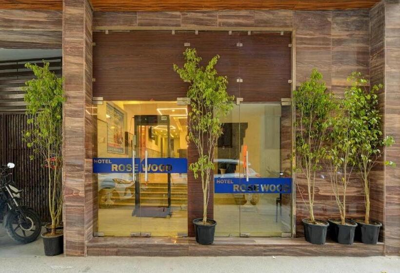 Airport Hotel De Rosewood