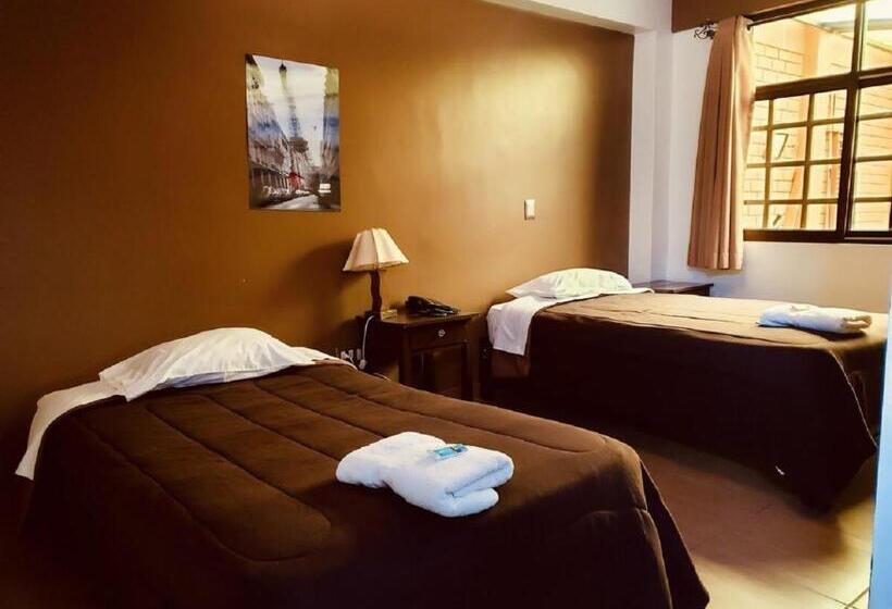 مبيت وإفطار De Turistas Huaraz Habitación Doble