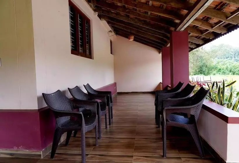ベッドアンドブレックファースト Spring Fields Coorg Homestay