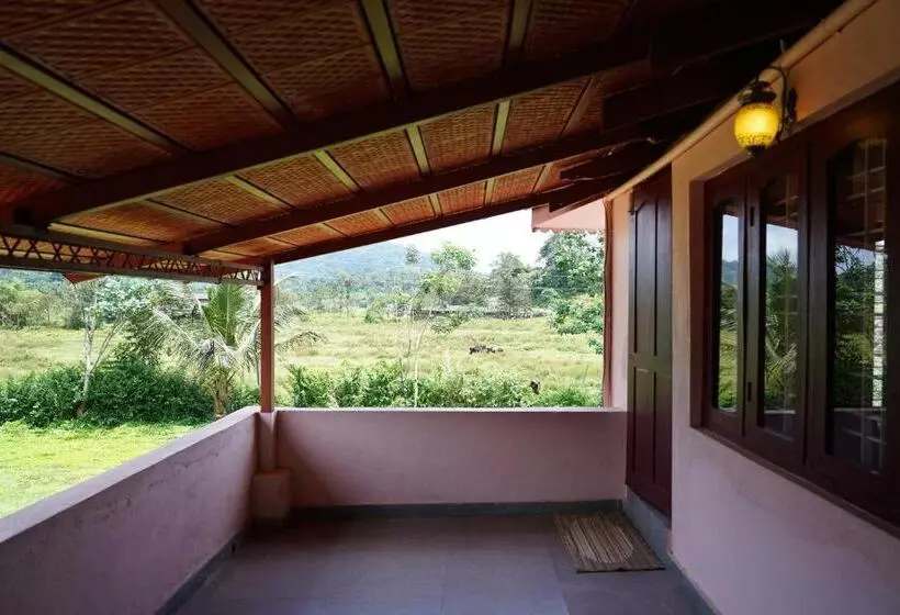 ベッドアンドブレックファースト Spring Fields Coorg Homestay