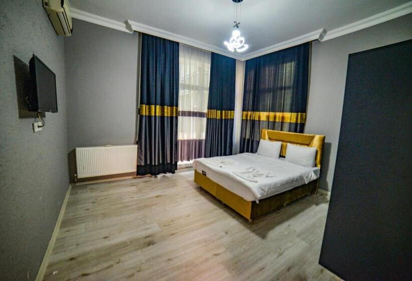 تختخواب و صبحانه Suit Travel