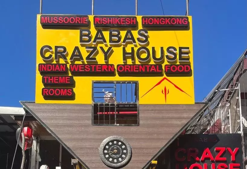 ホテル Baba’s Crazy House