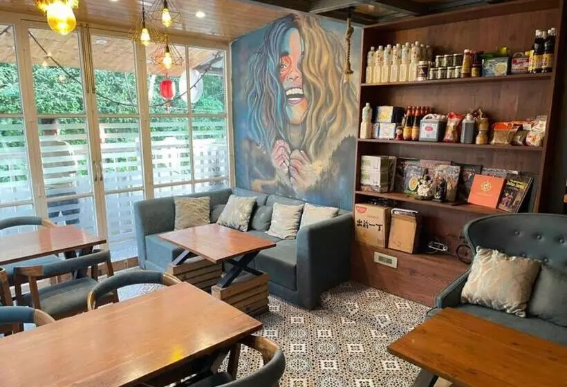 ホテル Baba’s Crazy House
