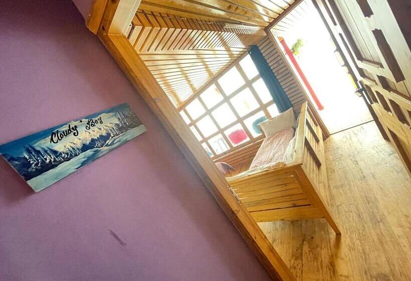 Hotel Baba’s Crazy House