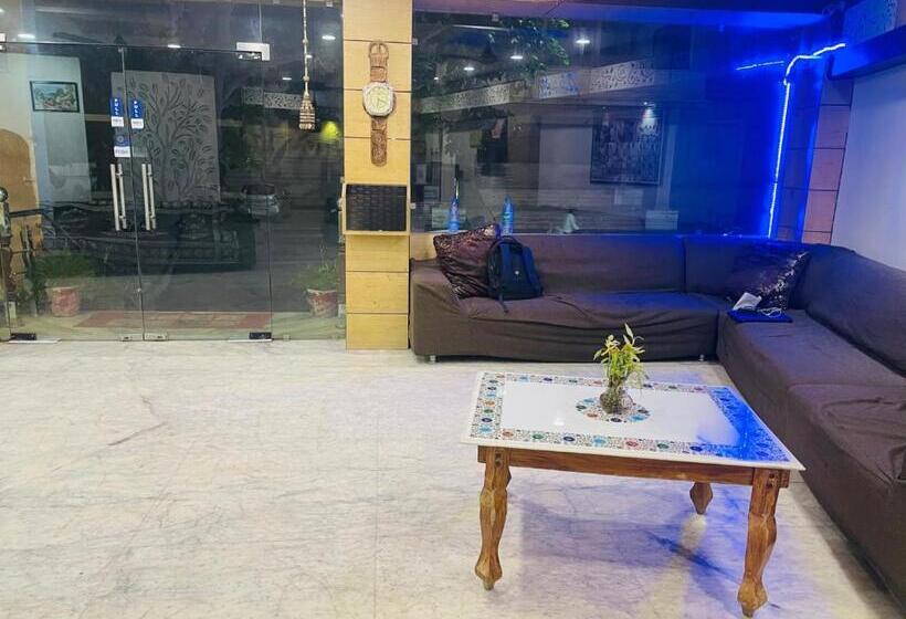 Hotel Blue Ray Family Guest House