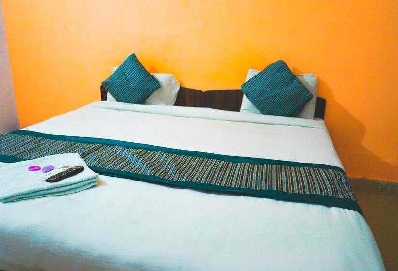 ホテル Lisa Homes Near Terminal 1 Igi Airport Metro