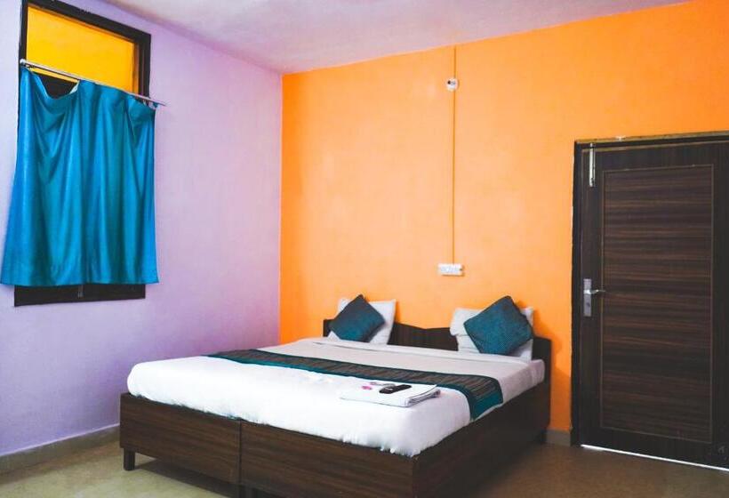 ホテル Lisa Homes Near Terminal 1 Igi Airport Metro