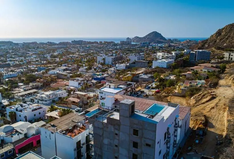 ホテル Morgan Residences 303