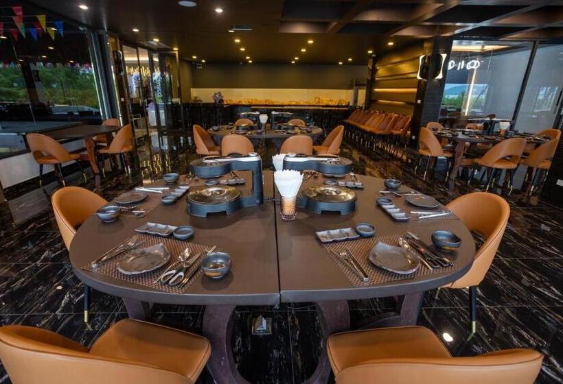 هتل Pearl Andaman Resort Ranong Koh Koo