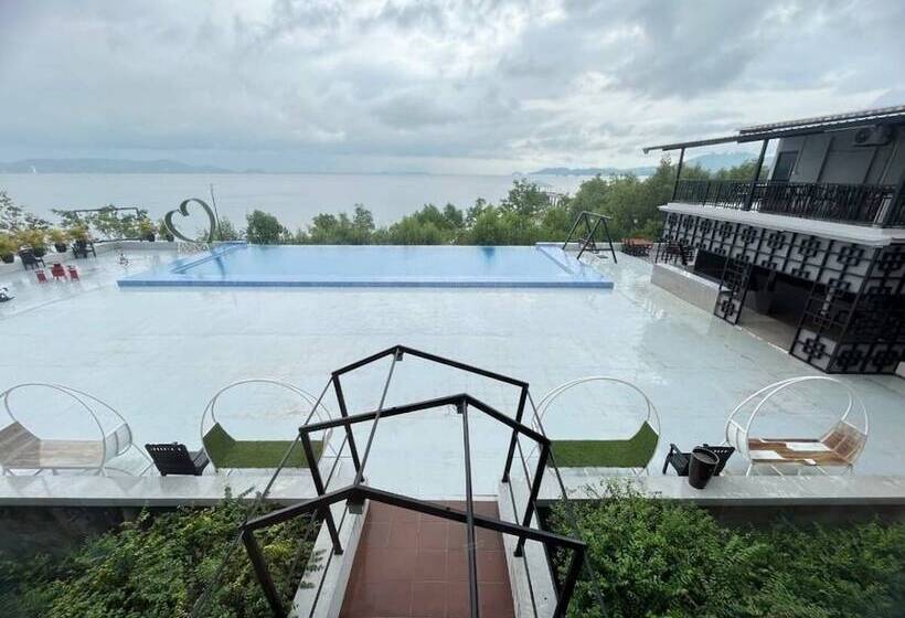 هتل Pearl Andaman Resort Ranong Koh Koo