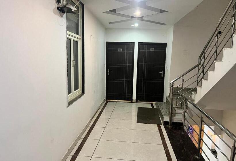 هتل Tej View Near Igi Airport T3