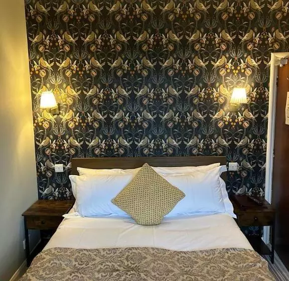 Hotelli The Ardingly Inn