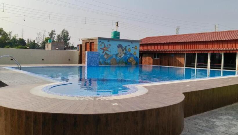 New Mouchak Hotel & Resorts