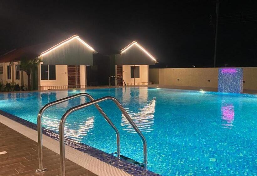 New Mouchak Hotel & Resorts