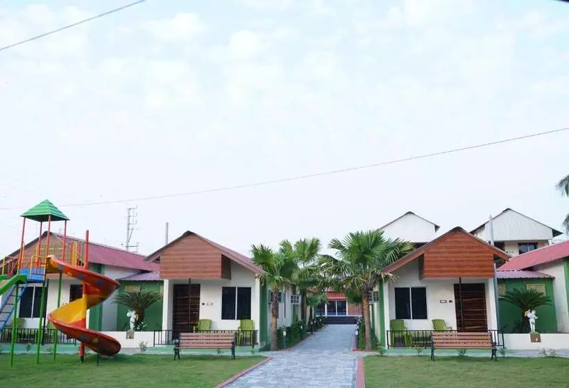 New Mouchak Hotel & Resorts