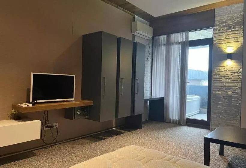 پانسیون Kent Hotel & Restaurant Kent Beach