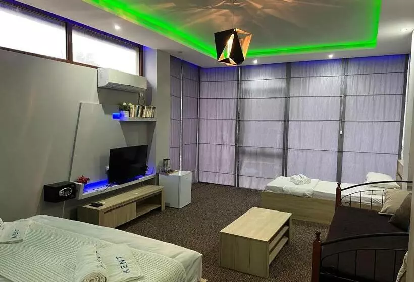 پانسیون Kent Hotel & Restaurant Kent Beach