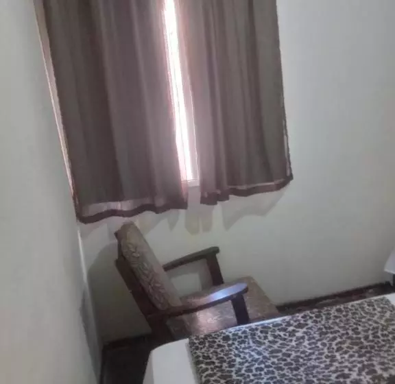 ペンション Quarto Com Duas Camas De Casal