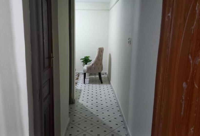 پانسیون Unipro Homes