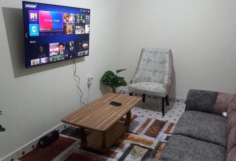 پانسیون Unipro Homes