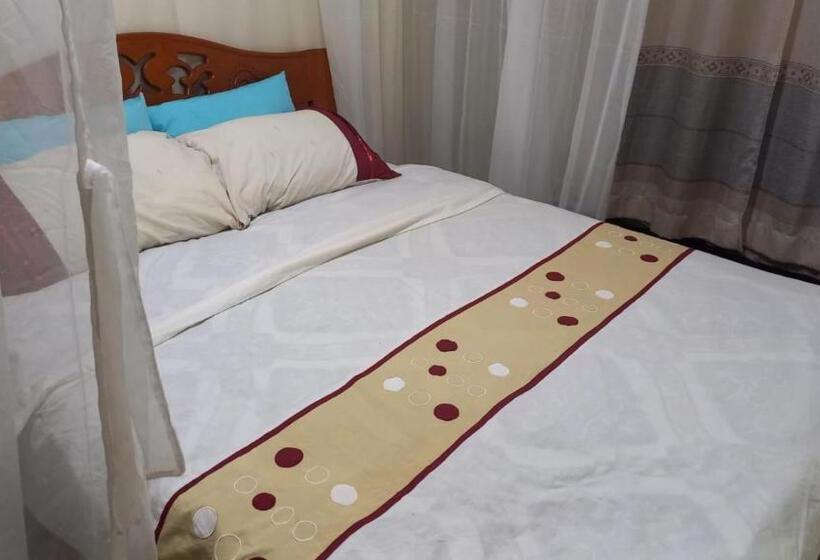 پانسیون Unipro Homes