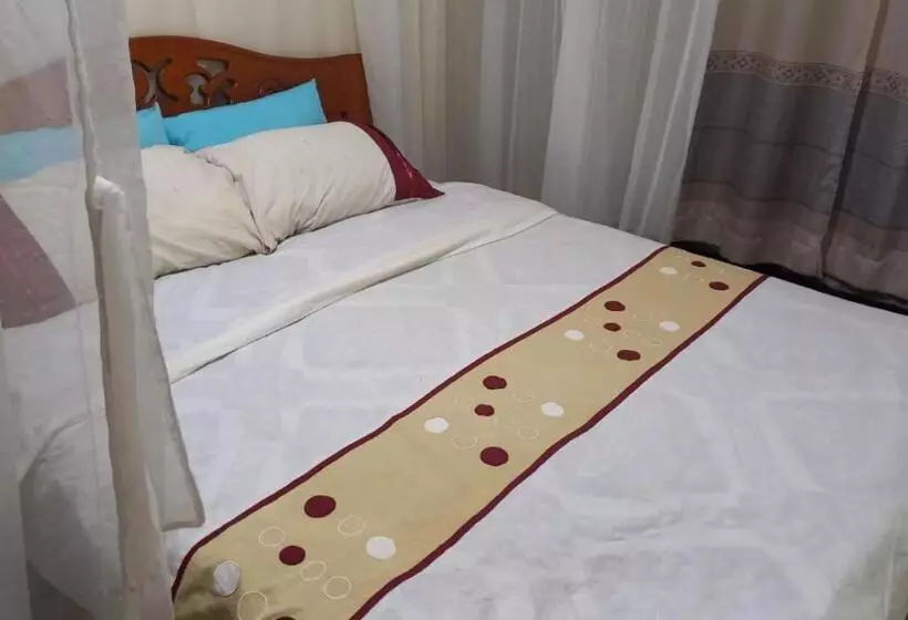 پانسیون Unipro Homes